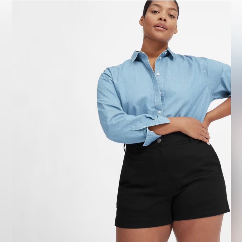 Everlane high waisted cotton twill short
